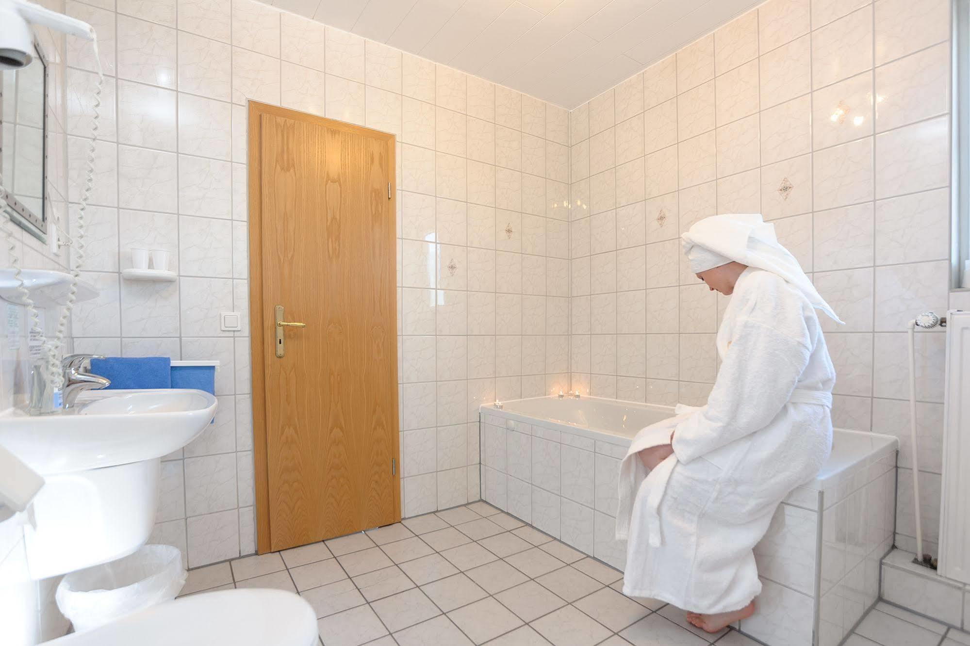 Boardinghouse Gladbeck Hotel Esterno foto